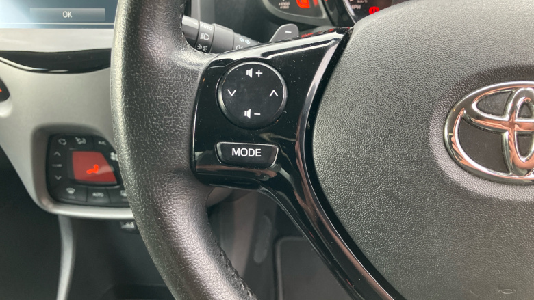 Toyota Aygo 1.0 VVT-i X-Trend 5dr x-shift Petrol Hatchback